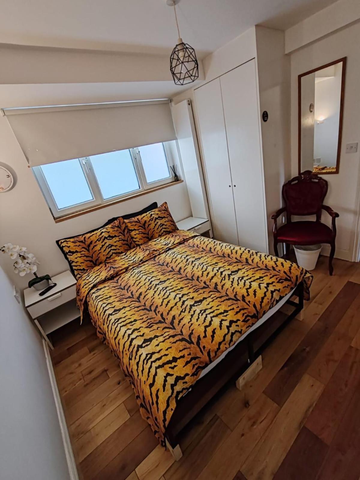 Lgbtq-Double Room London Exterior photo