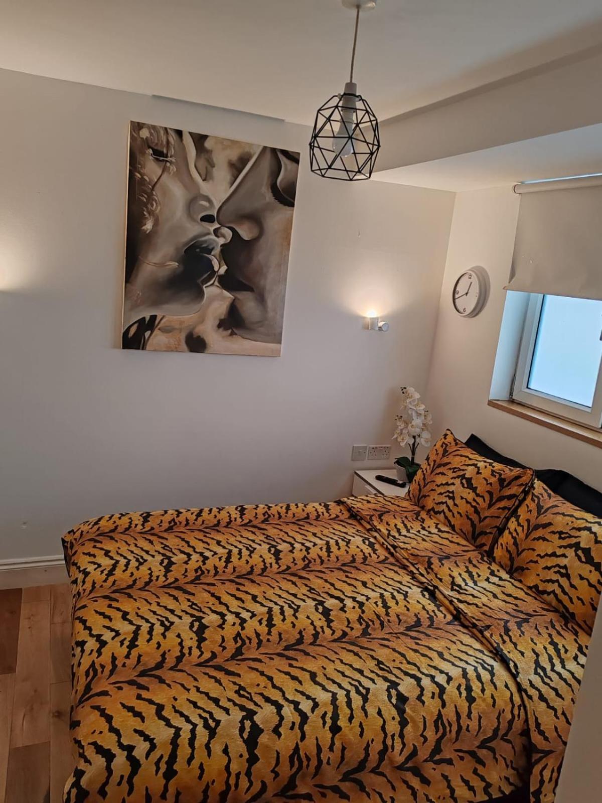 Lgbtq-Double Room London Exterior photo